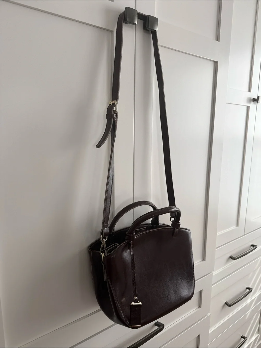 Women’s Leather Crossbody Bag in Dark Brown